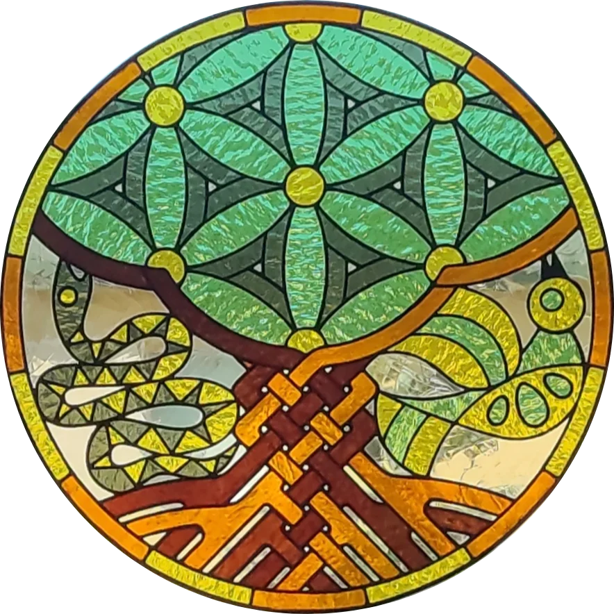 stiklo pasaka medis vitražas apvalus stained glass paukštis bird žaltys snake